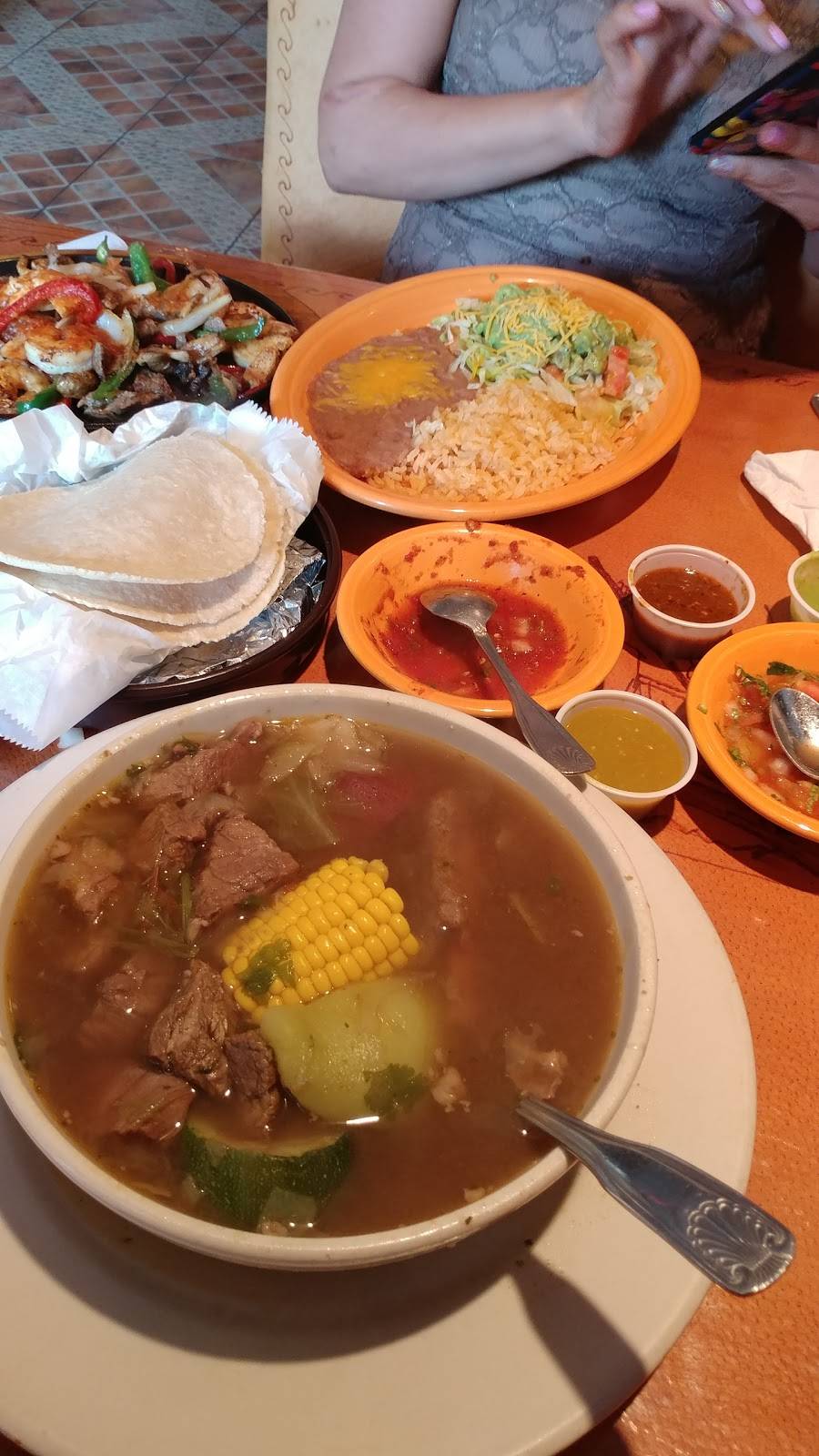 Senor Tequilas Fine Mexican Grill | restaurant | 11965 Collier Blvd, Naples, FL 34116, USA | 2393521242 OR +1 239-352-1242