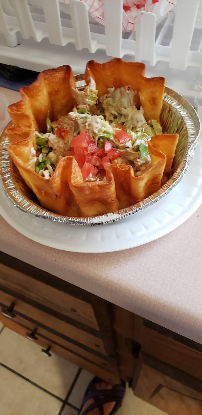 Adrianas Mexican Restaurant | restaurant | 118 SW 2nd St, Walnut Ridge, AR 72476, USA | 8708867000 OR +1 870-886-7000