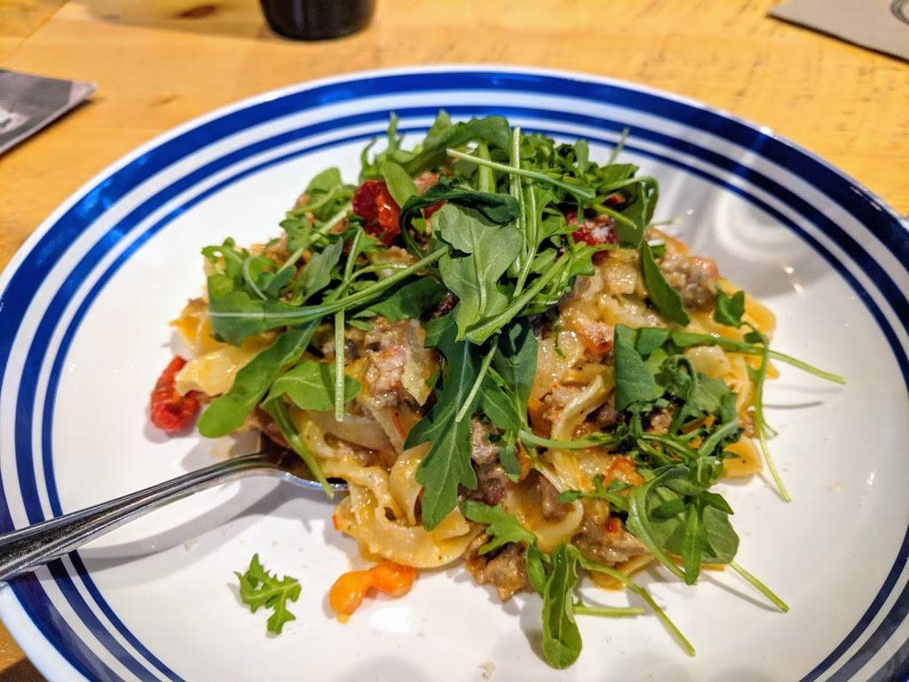 Scaddabush Italian Kitchen & Bar | restaurant | 2015 Winston Park Dr, Oakville, ON L6H 6P5, Canada | 9058293250 OR +1 905-829-3250