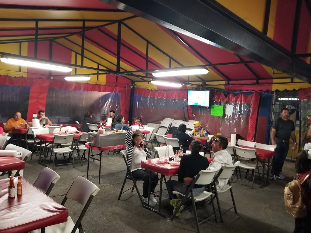 Lupitas Hot Dogs | restaurant | 16456 N 32nd St, Phoenix, AZ 85032, USA | 6022965645 OR +1 602-296-5645