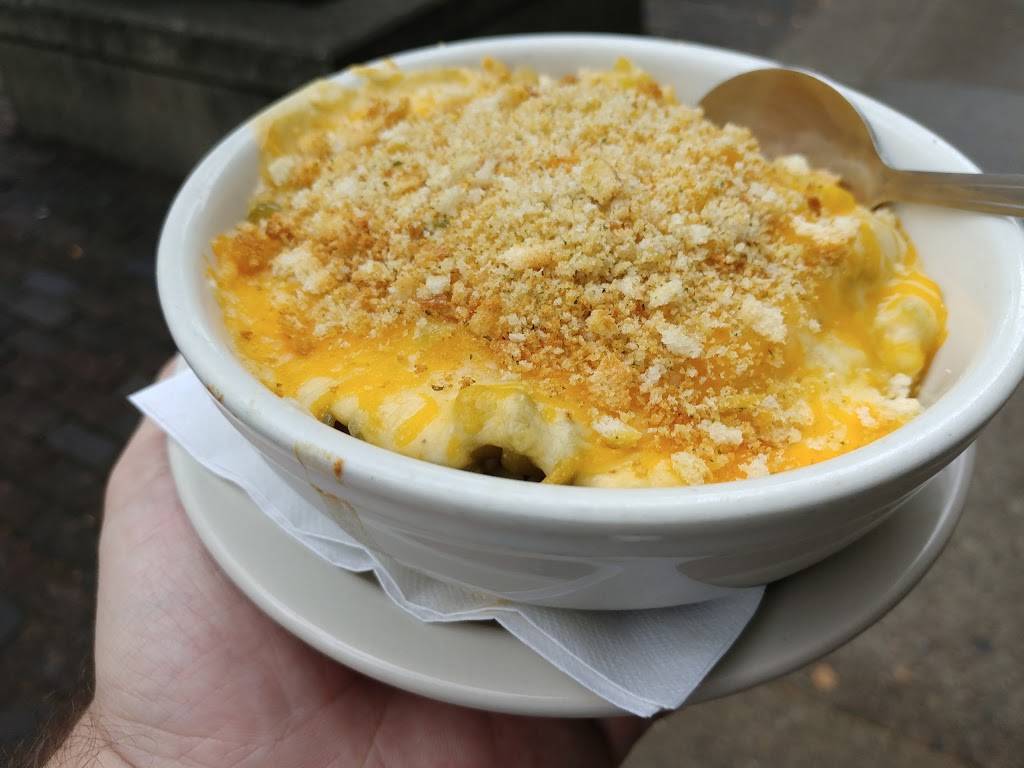 Blind Bobs | restaurant | 430 E 5th St, Dayton, OH 45402, USA | 9379386405 OR +1 937-938-6405