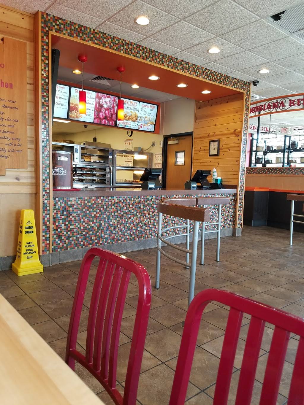 Popeyes Louisiana Kitchen | restaurant | 7441 Gall Blvd, Zephyrhills, FL 33541, USA | 8137883267 OR +1 813-788-3267