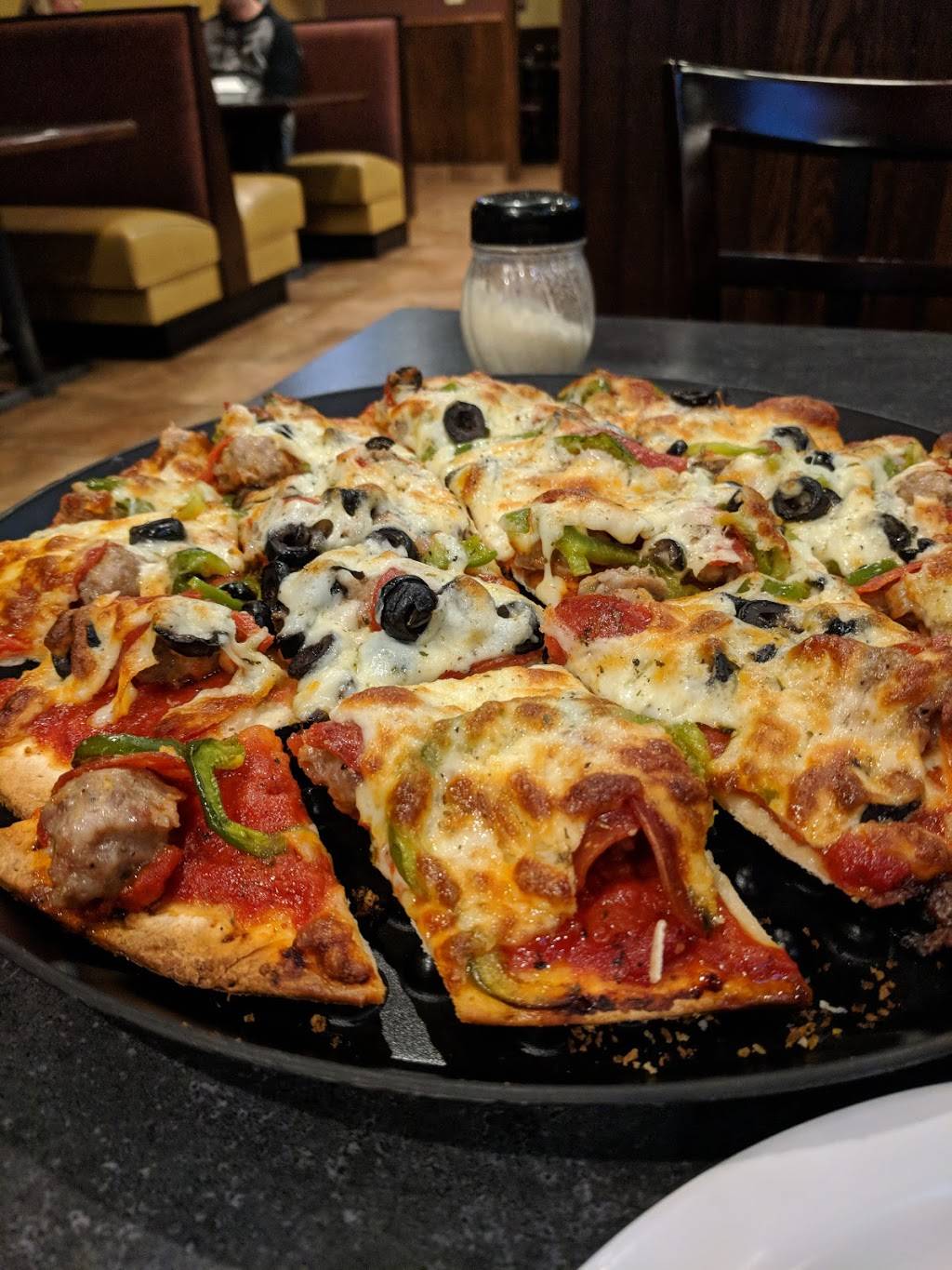 Rosatis Pizza | restaurant | 5504 W Lincoln Hwy, Schererville, IN 46375, USA | 2198641114 OR +1 219-864-1114