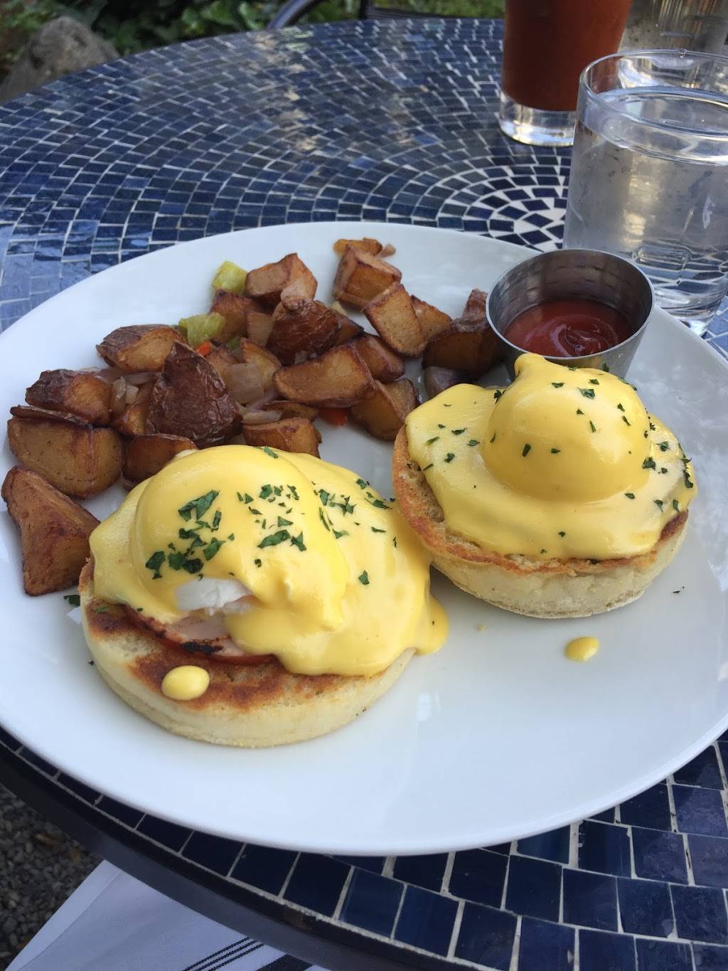 Waterdog Tavern | restaurant | 1015 Alameda de las Pulgas, Belmont, CA 94002, USA | 6506224642 OR +1 650-622-4642