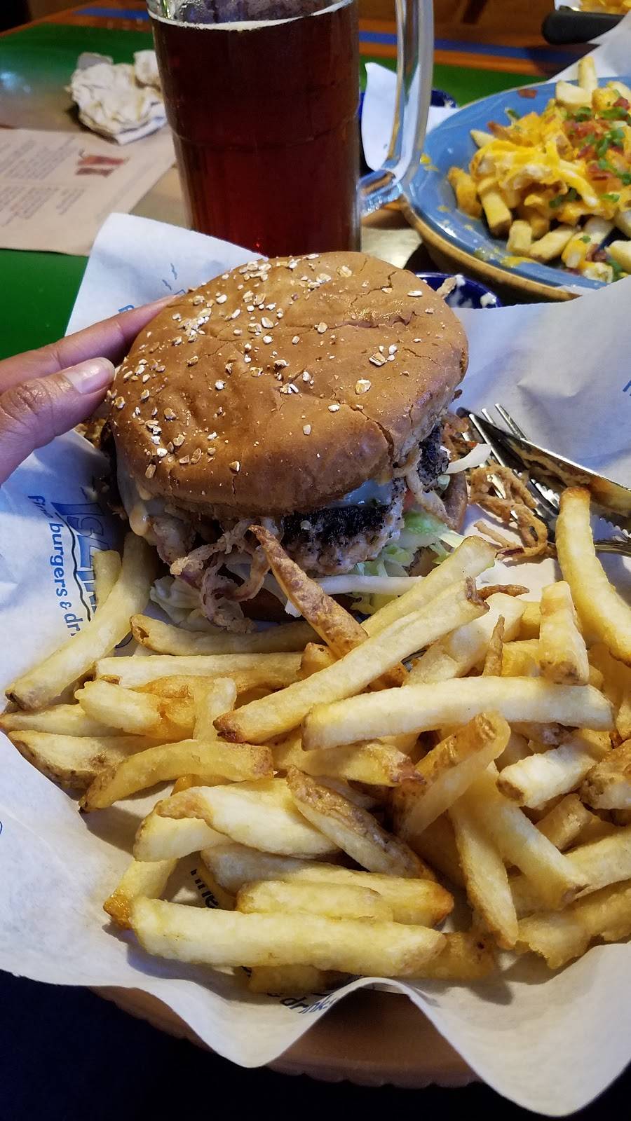 Islands Restaurant Corona | restaurant | 1295 Magnolia Ave, Corona, CA 92879, USA | 9512797724 OR +1 951-279-7724