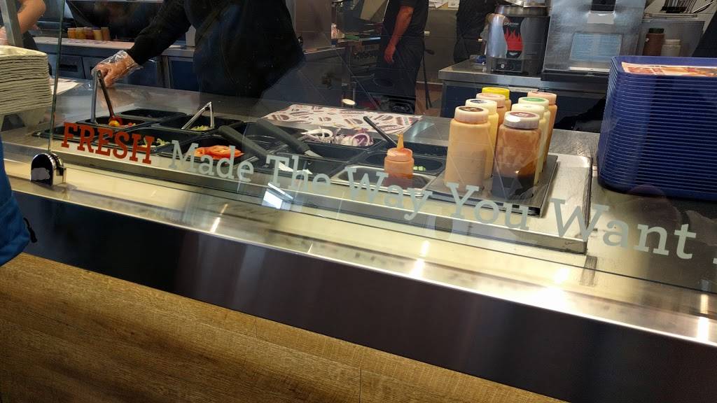 Harveys | restaurant | 235 Ira Needles Blvd Building F Unit 1, Kitchener, ON N2N 0B2, Canada | 5195688008 OR +1 519-568-8008