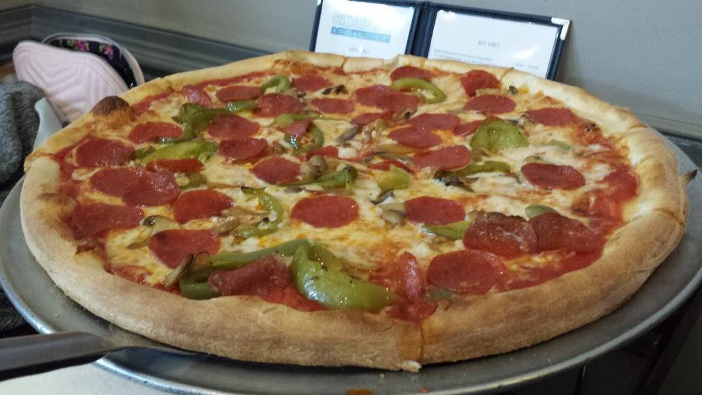 Capriccio Pizza and Italian Restaurant | restaurant | 9611 Brookdale Dr, Charlotte, NC 28215, USA | 7045965454 OR +1 704-596-5454