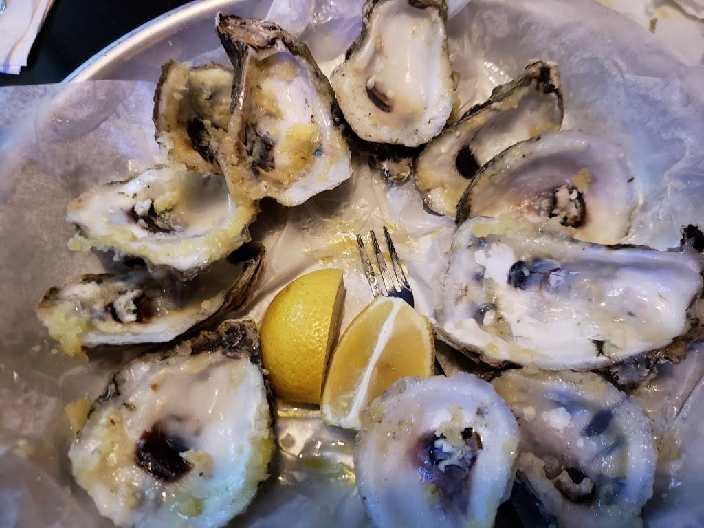 Monks Steamer Bar Inc | restaurant | 6690 Superior Ave, Sarasota, FL 34231, USA | 9419273388 OR +1 941-927-3388