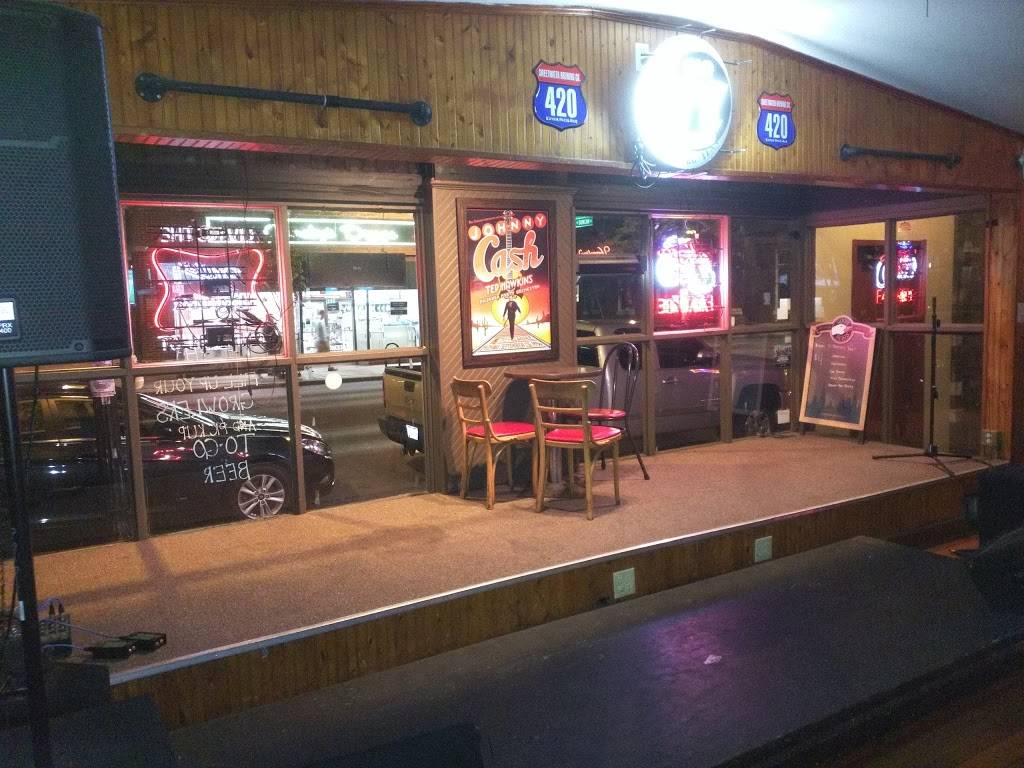 Ledos Tavern | night club | 2608 N High St, Columbus, OH 43202, USA | 6142631009 OR +1 614-263-1009