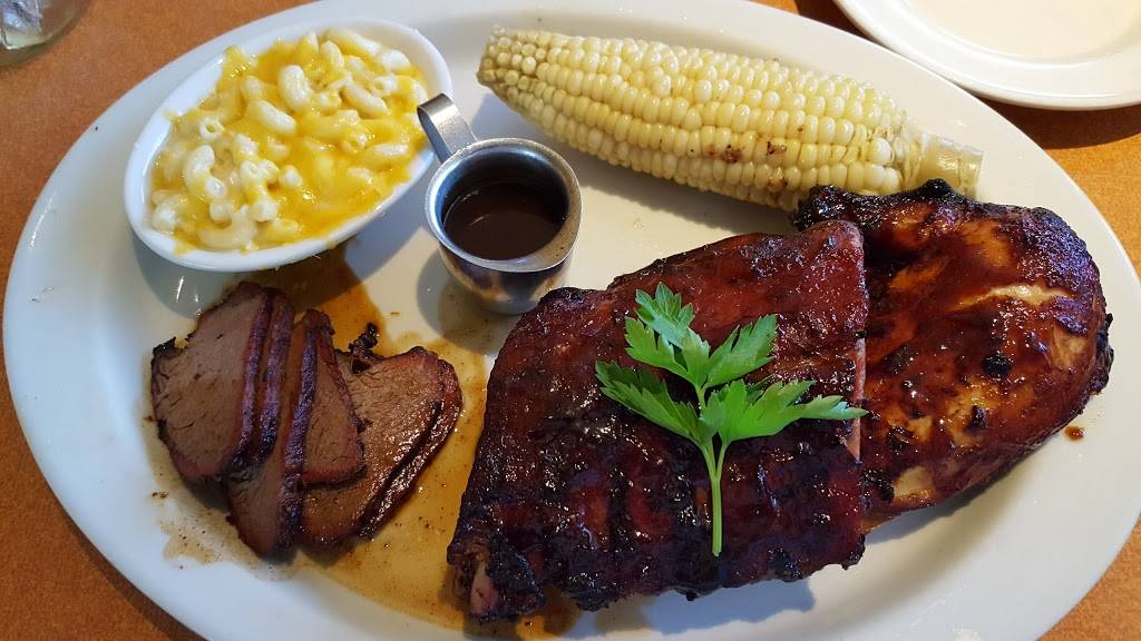Lucilles Smokehouse Bar-B-Que | restaurant | 4050 W Chapman Ave, Orange, CA 92868, USA | 7146341227 OR +1 714-634-1227