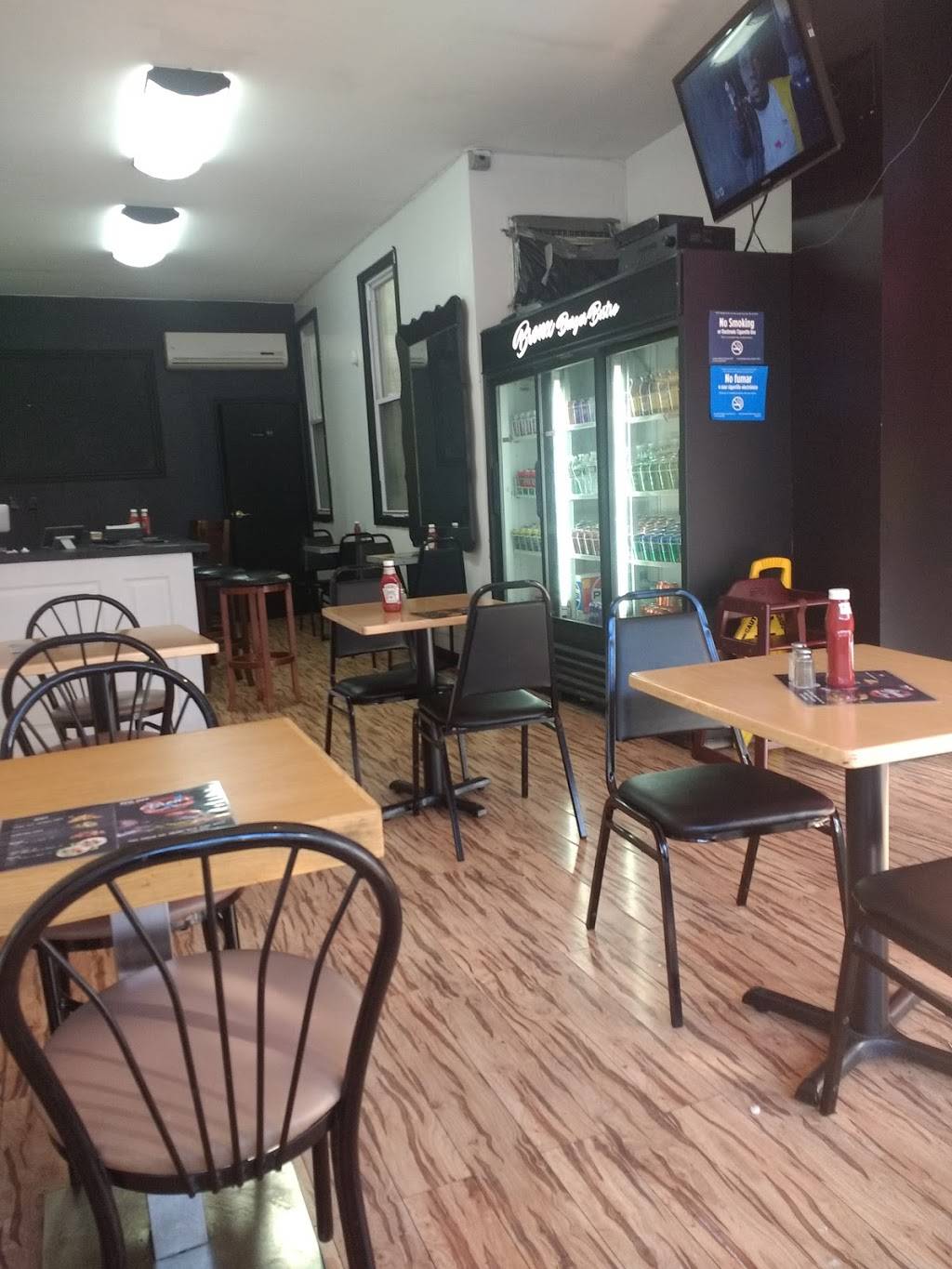 Bronx Burger Bistro | restaurant | 1426 Zerega Ave, Bronx, NY 10462, USA | 7189313676 OR +1 718-931-3676