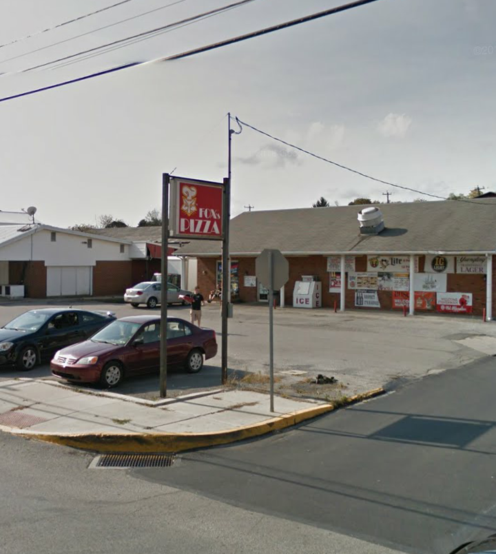 Foxs Pizza Den | meal delivery | 1000 2nd St, Cresson, PA 16601, USA | 8148862000 OR +1 814-886-2000