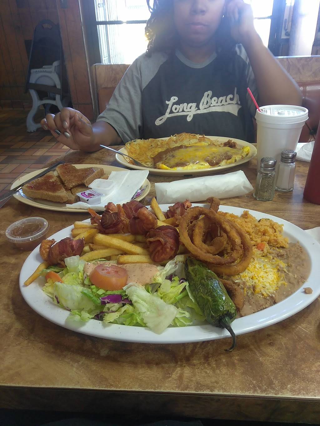 Gabriels Burgers | restaurant | 2010 Firestone Blvd, Los Angeles, CA 90001, USA | 3235822731 OR +1 323-582-2731