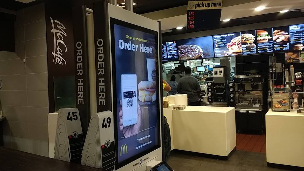 McDonalds | cafe | 2640 E, FL-50, Clermont, FL 34711, USA | 3522424731 OR +1 352-242-4731