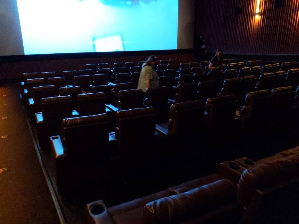 Cinemark Sugarhouse | meal takeaway | 2227 Highland Dr, Salt Lake City, UT 84106, USA | 8014663699 OR +1 801-466-3699