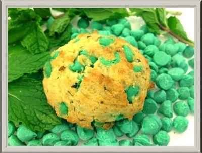 Moon Rocks Gourmet Cookies | bakery | 2518 Whitney Ave unit d, Hamden, CT 06518, USA | 2034044964 OR +1 203-404-4964