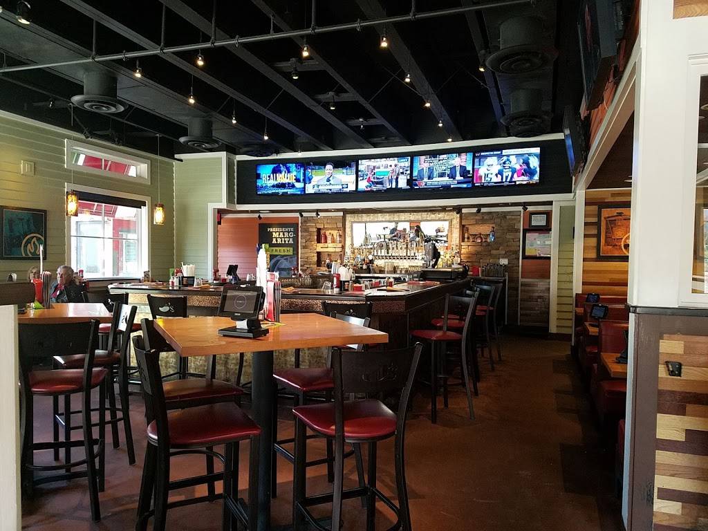 Chilis Grill & Bar | meal takeaway | 19071 Golden Valley Rd, Santa Clarita, CA 91387, USA | 6612992588 OR +1 661-299-2588