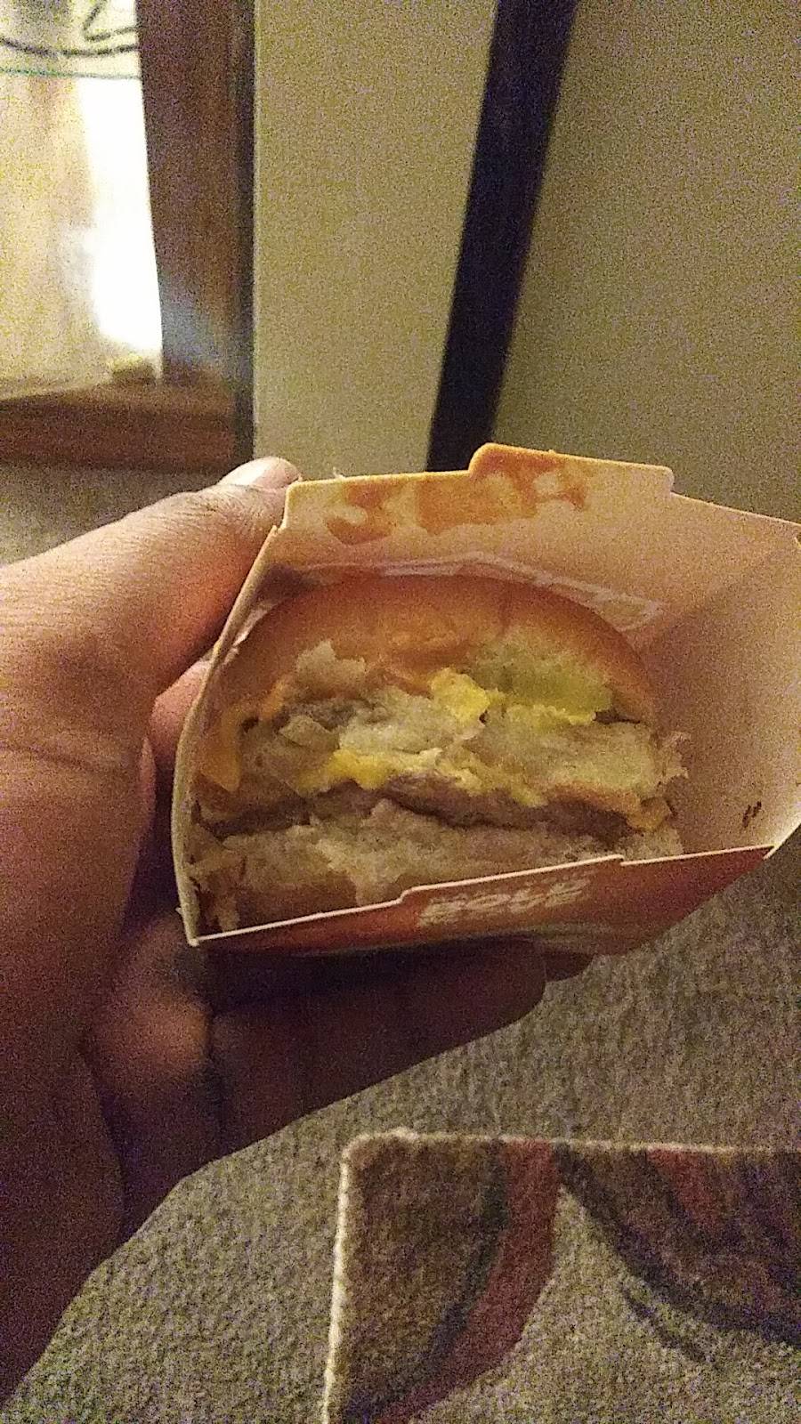 White Castle | restaurant | 17739 Grand River Ave, Detroit, MI 48227, USA | 3136599602 OR +1 313-659-9602