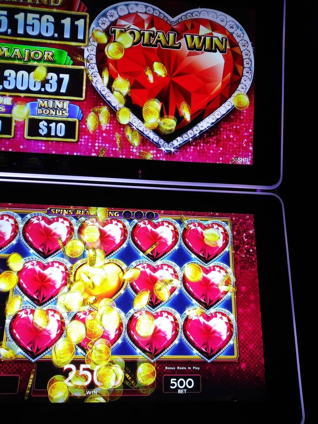 Four Winds Hartford | restaurant | 68600 Red Arrow Hwy, Hartford, MI 49057, USA | 8664946371 OR +1 866-494-6371