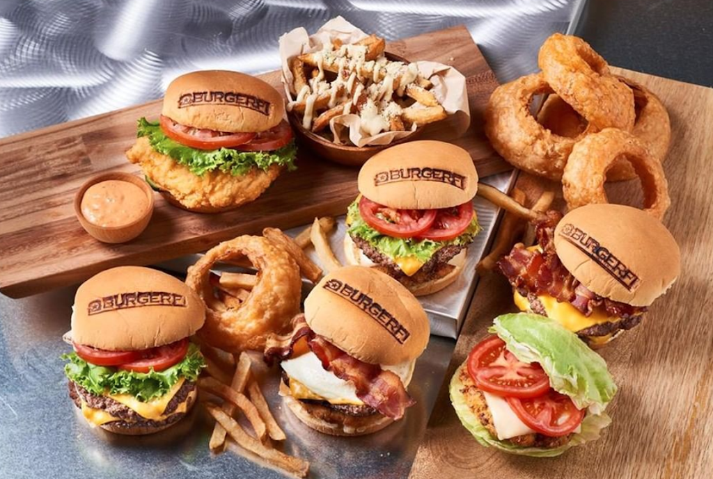 BurgerFi Downtown Chicago | restaurant | 850 W Superior St, Chicago, IL 60642, USA | 7733544324 OR +1 773-354-4324