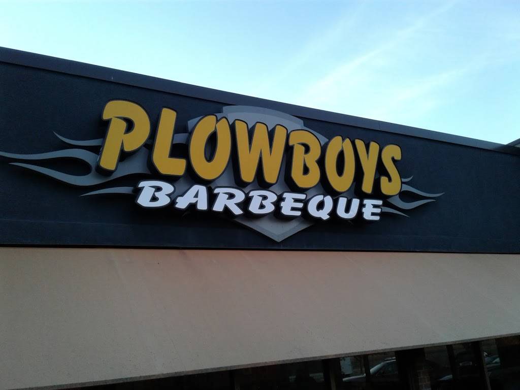 Plowboys BBQ | restaurant | 3111 S, MO-7, Blue Springs, MO 64015, USA | 8162287569 OR +1 816-228-7569