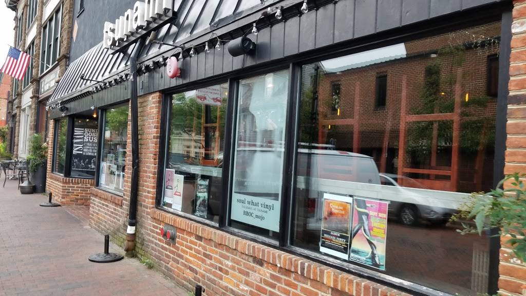 Tsunami | restaurant | 51 West St, Annapolis, MD 21401, USA | 4109909868 OR +1 410-990-9868