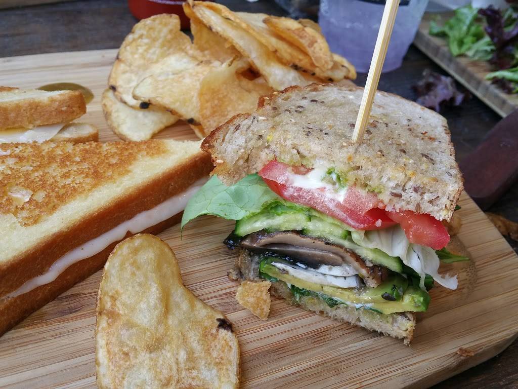 The Carving Board Burbank | restaurant | 216 E Olive Ave, Burbank, CA 91502, USA | 8185636799 OR +1 818-563-6799