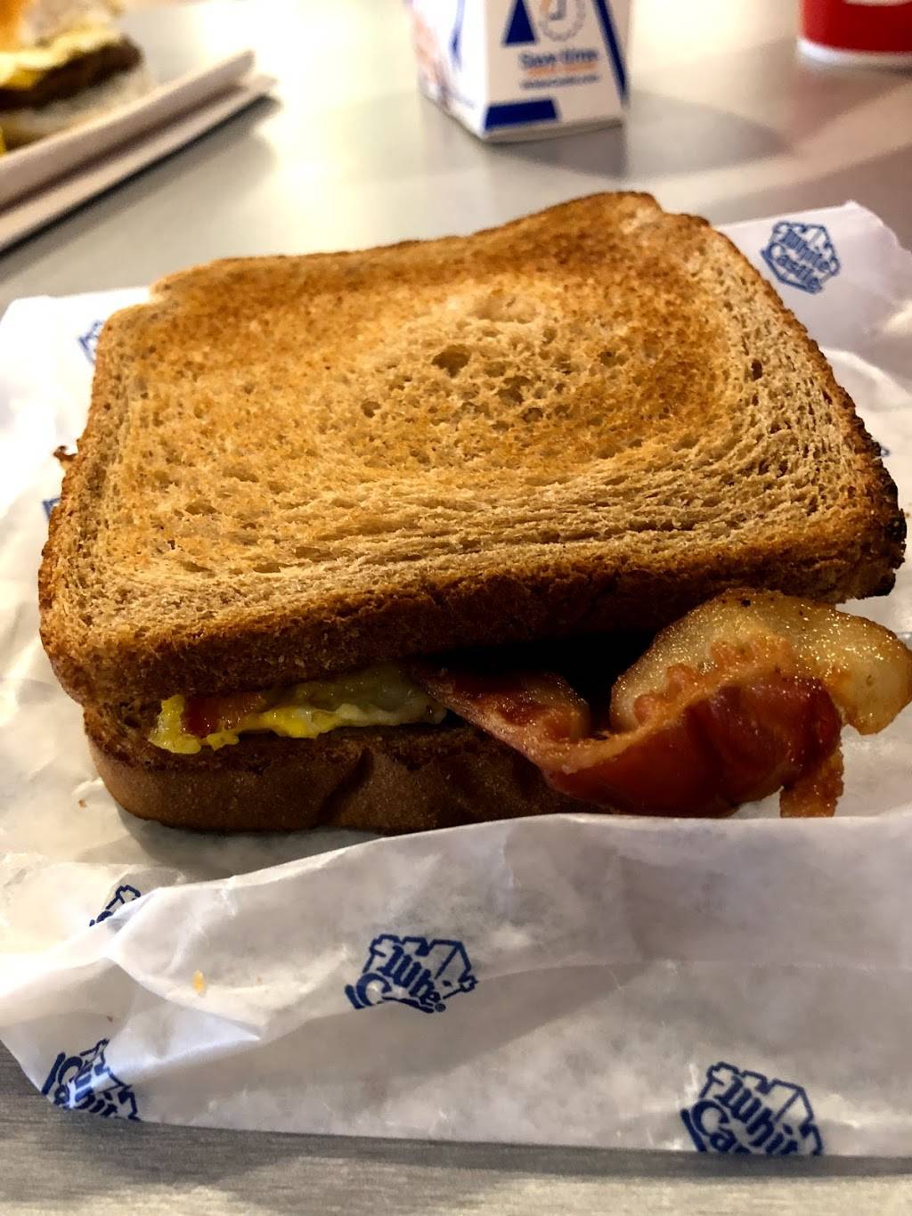 White Castle | restaurant | 7400 Vine St, Cincinnati, OH 45216, USA | 5139481171 OR +1 513-948-1171