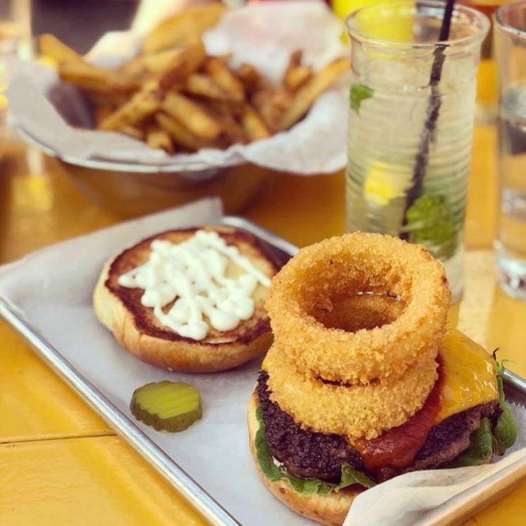 Hideaway Burger Bar | restaurant | 219 SE Main St, Minneapolis, MN 55414, USA | 6123794404 OR +1 612-379-4404
