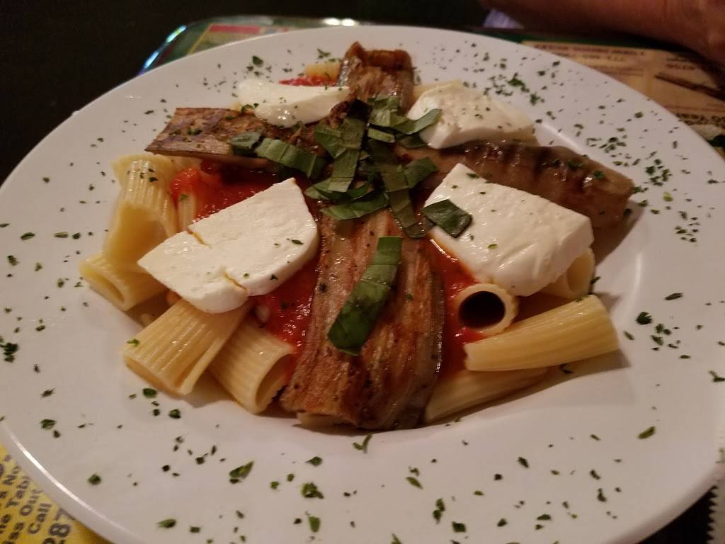 Ninos Lakewood Park | restaurant | 5018 Turnpike Feeder Rd, Fort Pierce, FL 34951, USA | 7724667644 OR +1 772-466-7644