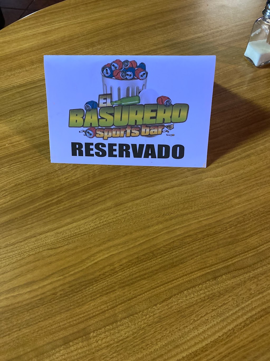 El Basurero sports bar | restaurant | 2118 N Broadway St, Wichita, KS 67214, USA | 3162606887 OR +1 316-260-6887