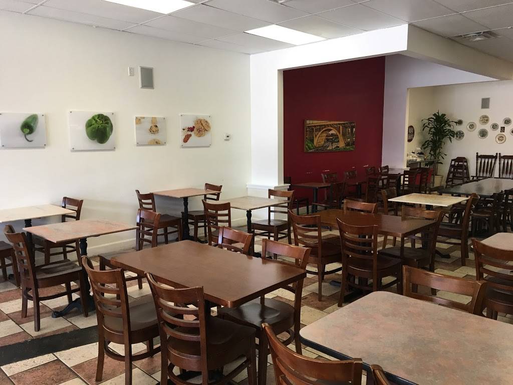 Super Chicken | restaurant | 414 N Sam Houston Pkwy E, Houston, TX 77060, USA | 2814486300 OR +1 281-448-6300