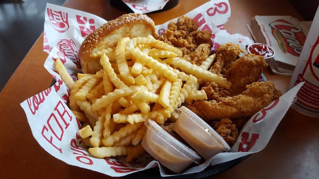 Raising Canes Chicken Fingers | meal takeaway | 2586 E League City Pkwy, League City, TX 77573, USA | 2815354784 OR +1 281-535-4784