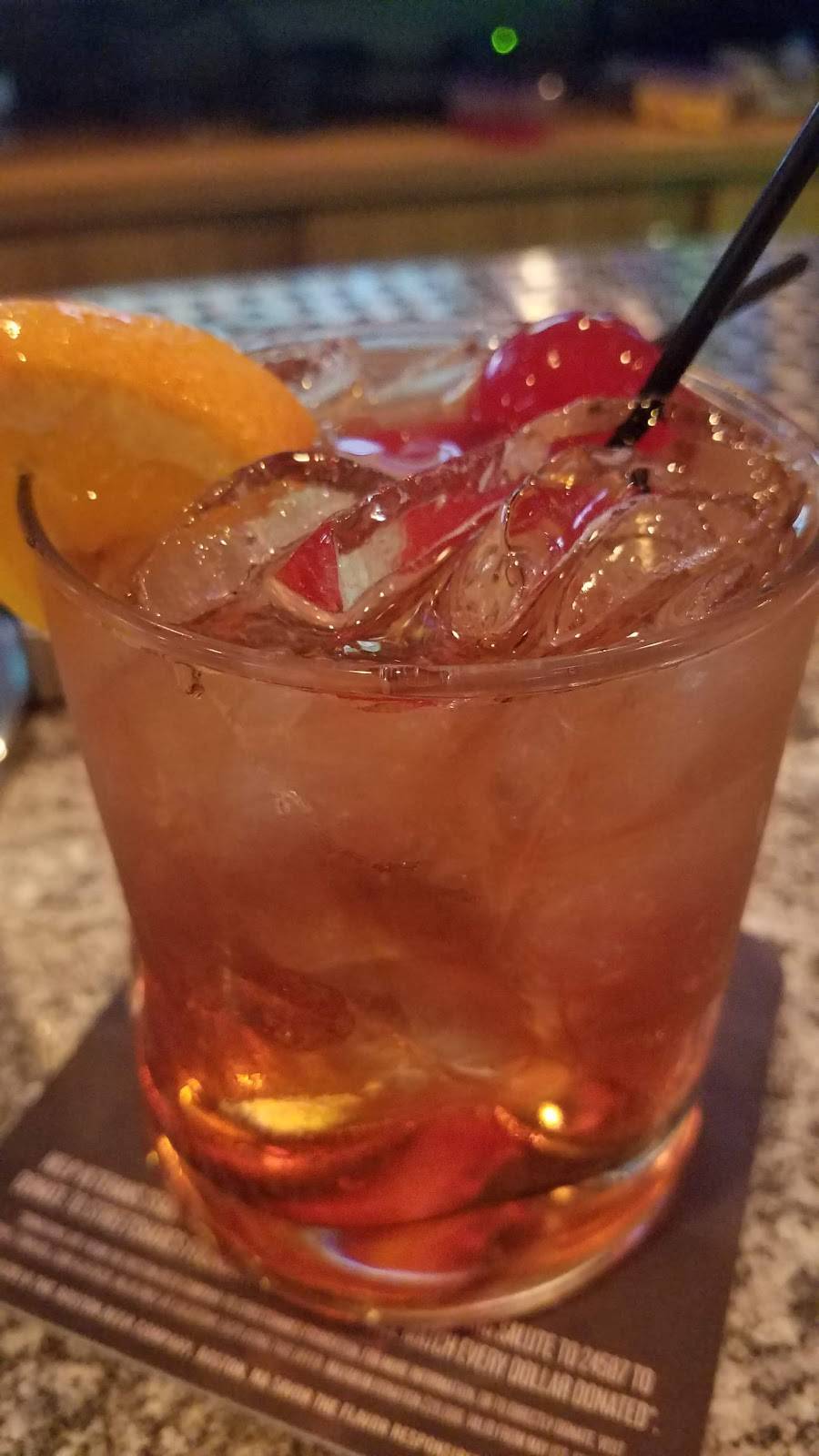 Zis Sports Pub and Eatery | restaurant | 8777 N Deerwood Dr, Brown Deer, WI 53209, USA | 4143541919 OR +1 414-354-1919