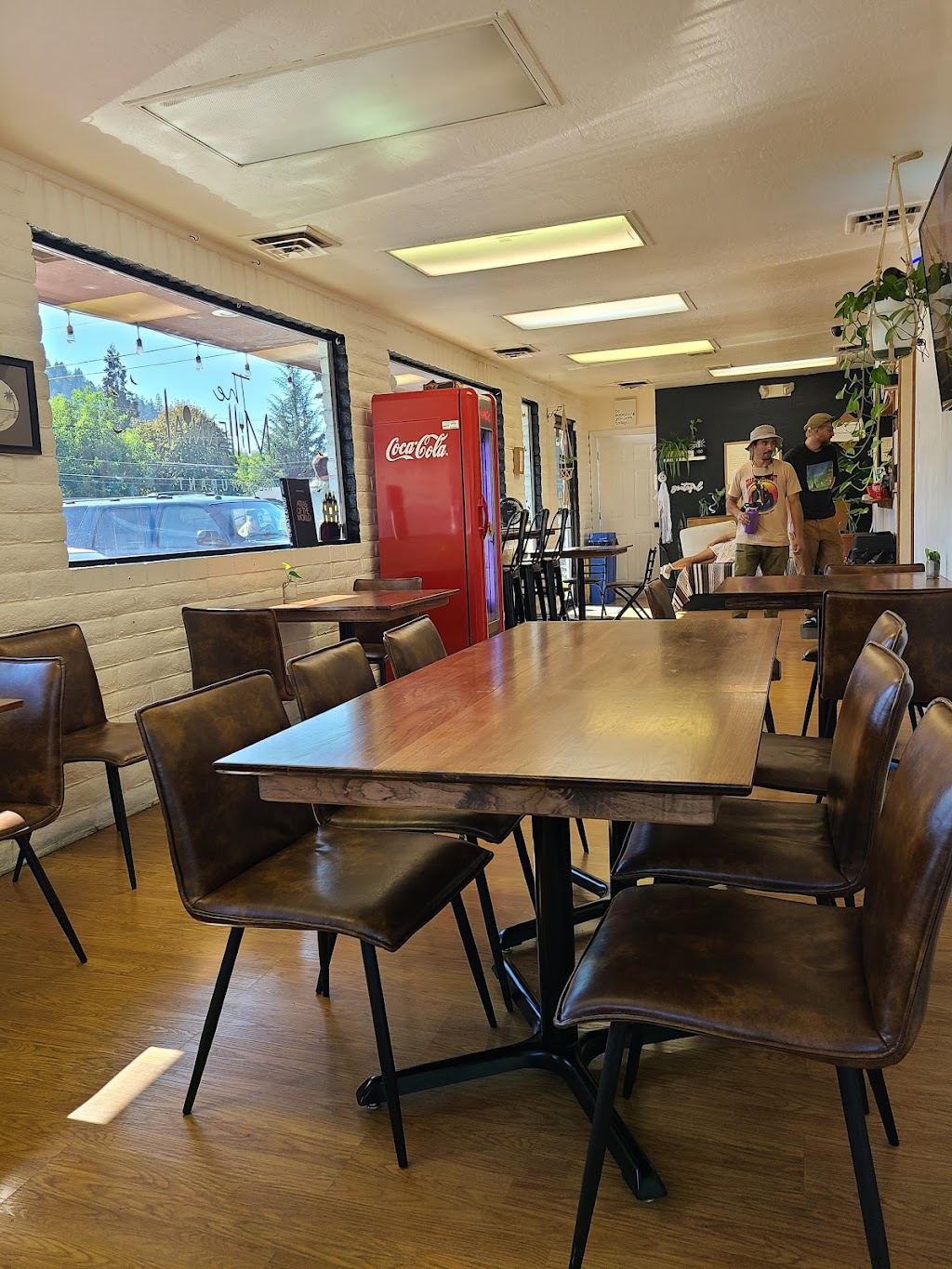 The Millennial | restaurant | 308 E Main St, Rogue River, OR 97537, USA | 5412990339 OR +1 541-299-0339