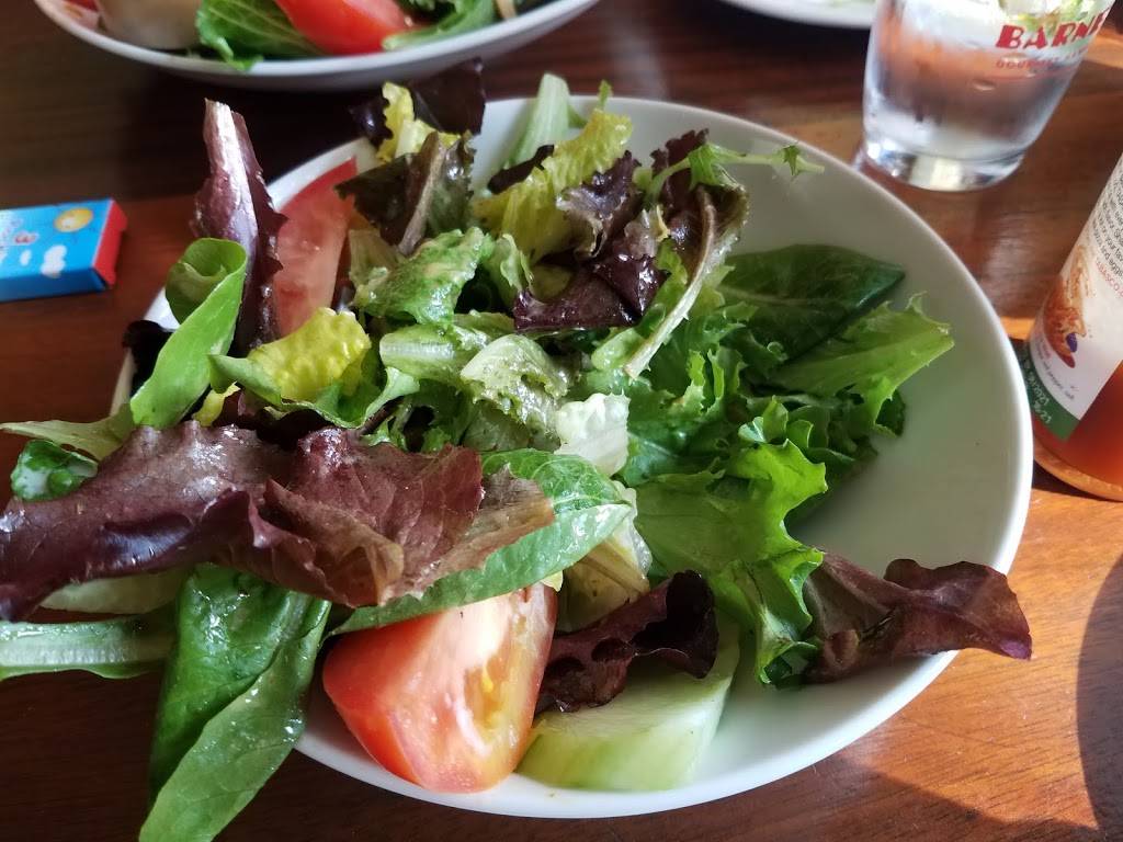 Barneys Gourmet Hamburgers | restaurant | 1591 Solano Ave, Berkeley, CA 94707, USA | 5105268185 OR +1 510-526-8185