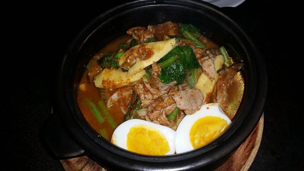 Glai Baan | restaurant | 2333 E Osborn Rd, Phoenix, AZ 85016, USA | 6025955881 OR +1 602-595-5881