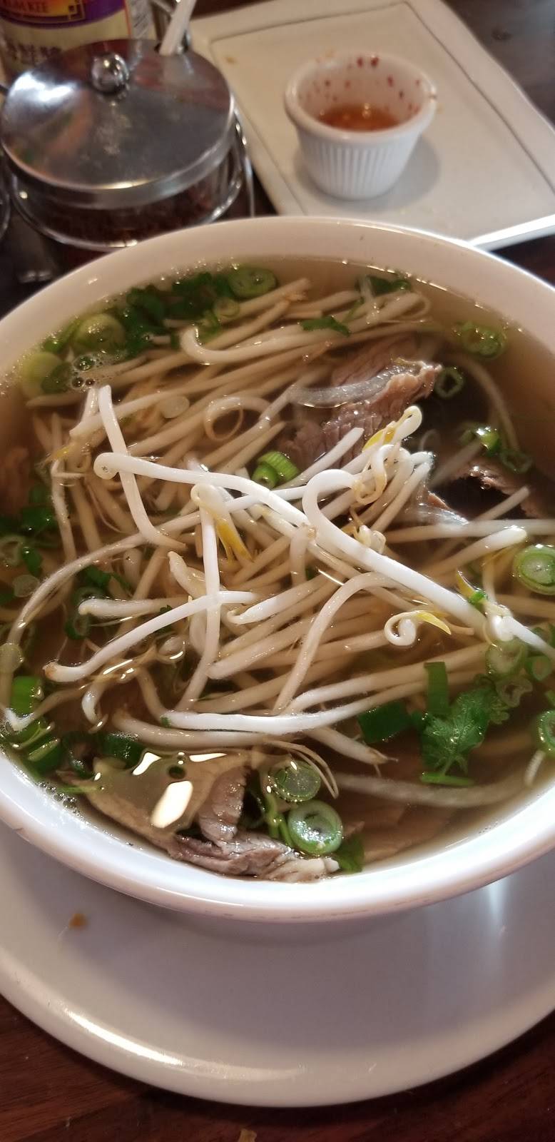 Lele East & West Thai Vietnamese Cuisine | restaurant | 5015 Tacoma Mall Blvd #103, Tacoma, WA 98409, USA | 2533023998 OR +1 253-302-3998