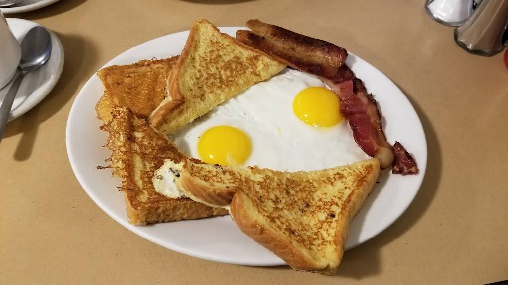 Reynolds Restaurant | restaurant | 874 Clyde Ave, Ottawa, ON K1Z 5A2, Canada | 6137282391 OR +1 613-728-2391