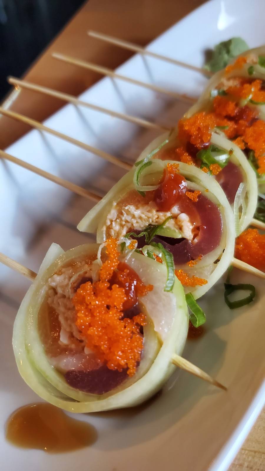 Sushi Brokers Arcadia | restaurant | 4419 E Indian School Rd, Phoenix, AZ 85018, USA | 4805155000 OR +1 480-515-5000