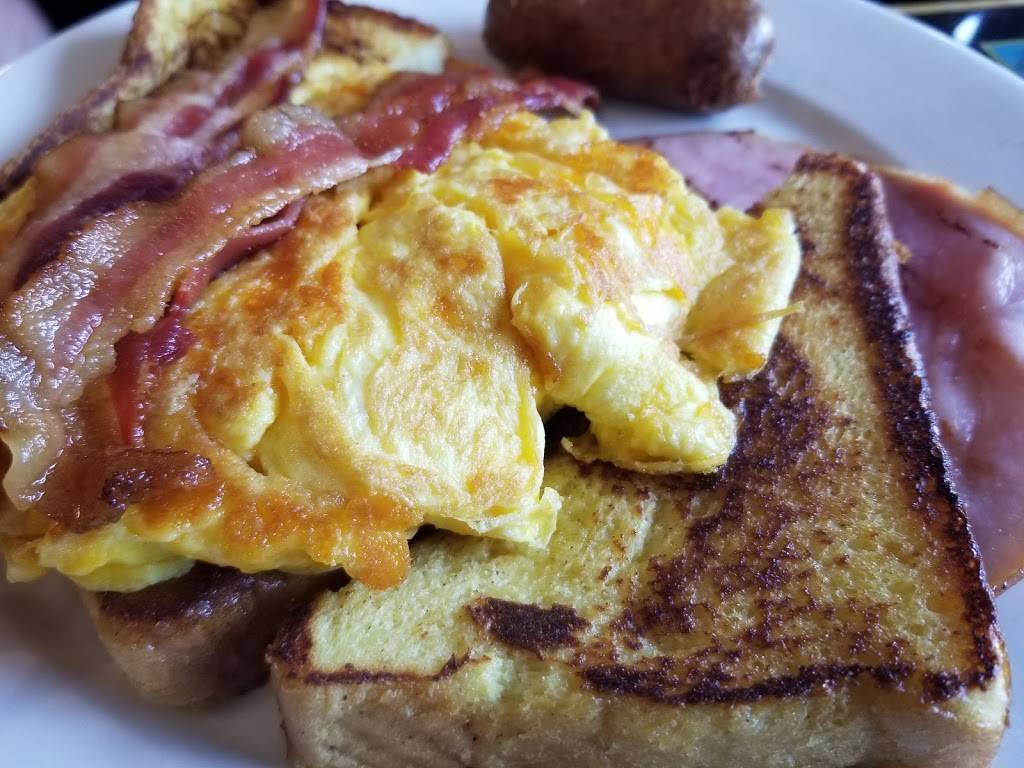 Parkway Diner | restaurant | 260 US-46, Elmwood Park, NJ 07407, USA | 2017915342 OR +1 201-791-5342