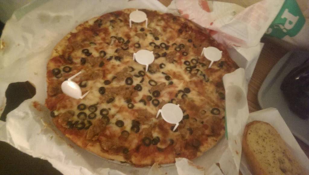 Marcos "World Famous" Pizza - Southeast | restaurant | 6234 S 27th St, Milwaukee, WI 53221, USA | 4147611100 OR +1 414-761-1100