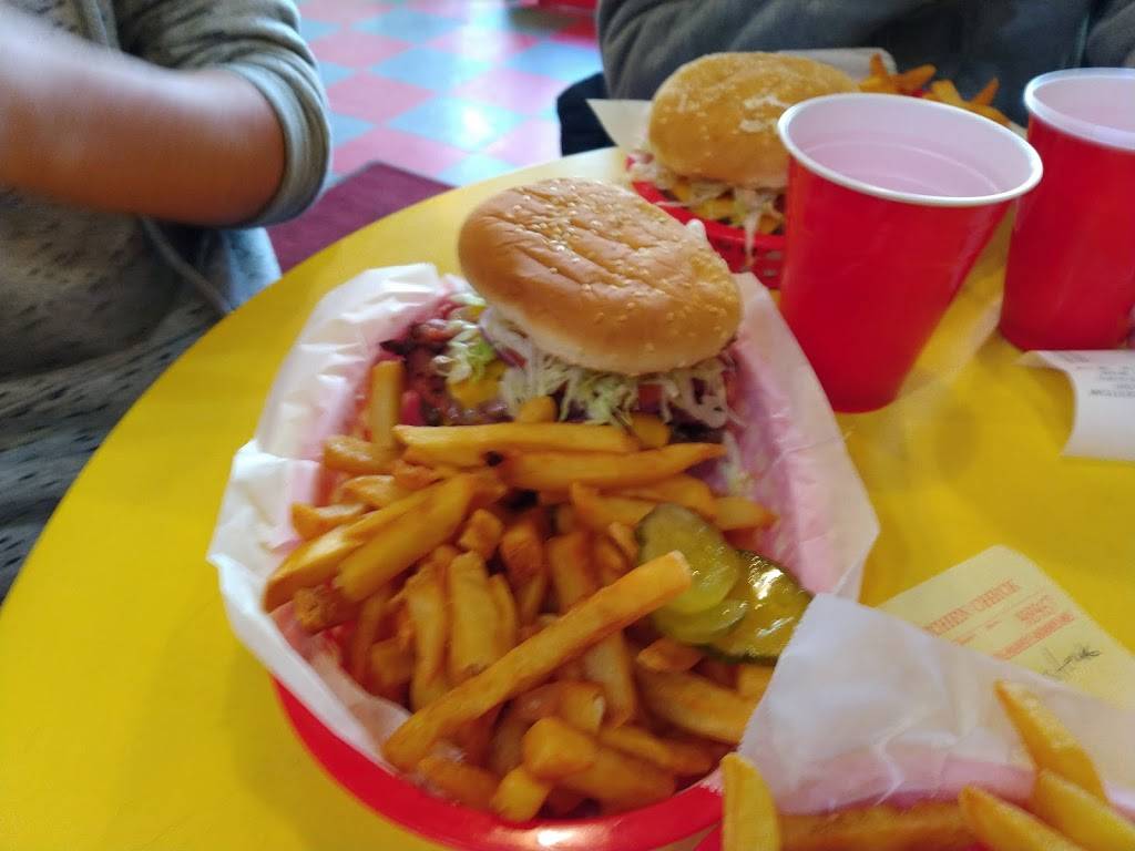 Jays Cheesesteak | restaurant | 3285 21st St, San Francisco, CA 94110, USA | 4152855200 OR +1 415-285-5200