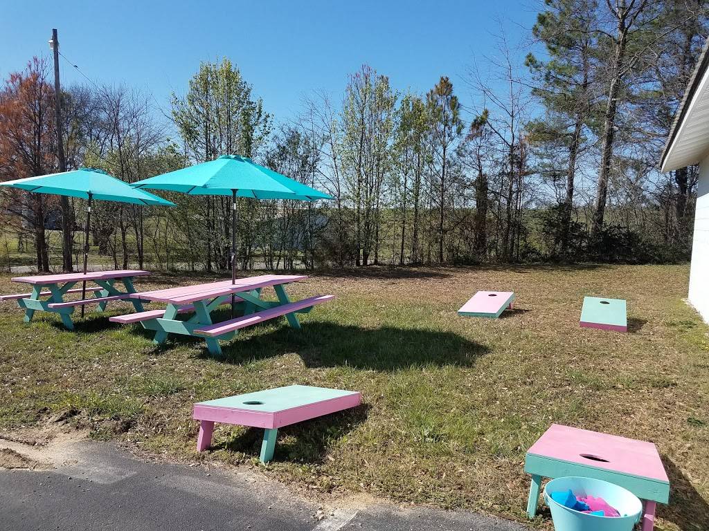 Tickled Pink Shaved Ice | restaurant | 41608 AL-75, Geraldine, AL 35974, USA | 2562020700 OR +1 256-202-0700