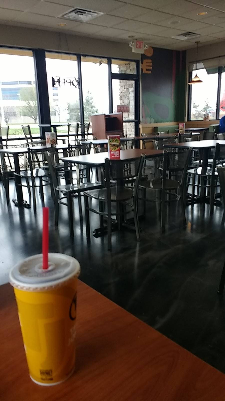 Taco Johns | restaurant | 18617 E 151st St, Olathe, KS 66062, USA | 9138298226 OR +1 913-829-8226