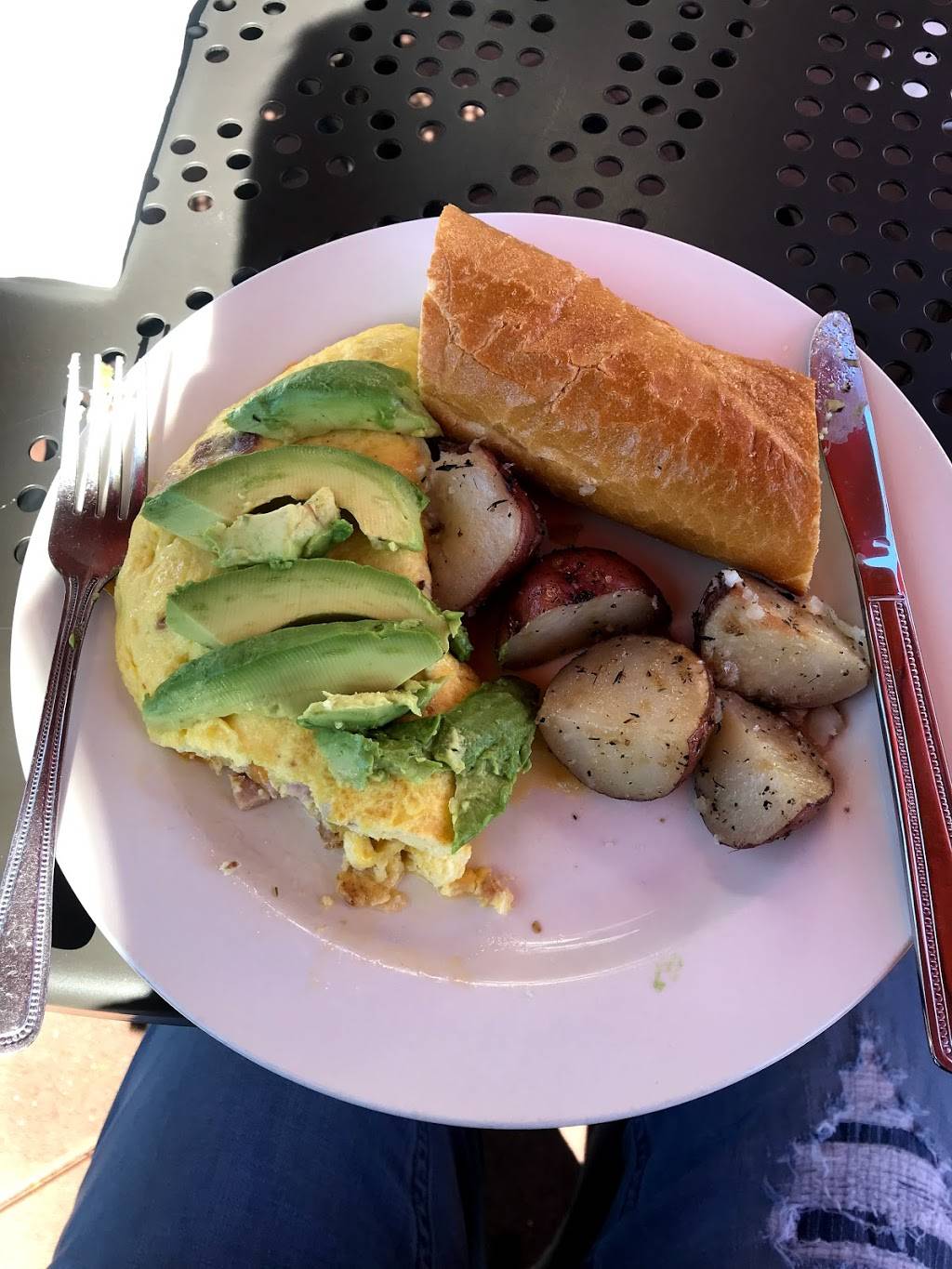 Champagne French Bakery Café Northpark | cafe | 3901 Irvine Blvd, Irvine, CA 92602, USA | 7145734667 OR +1 714-573-4667