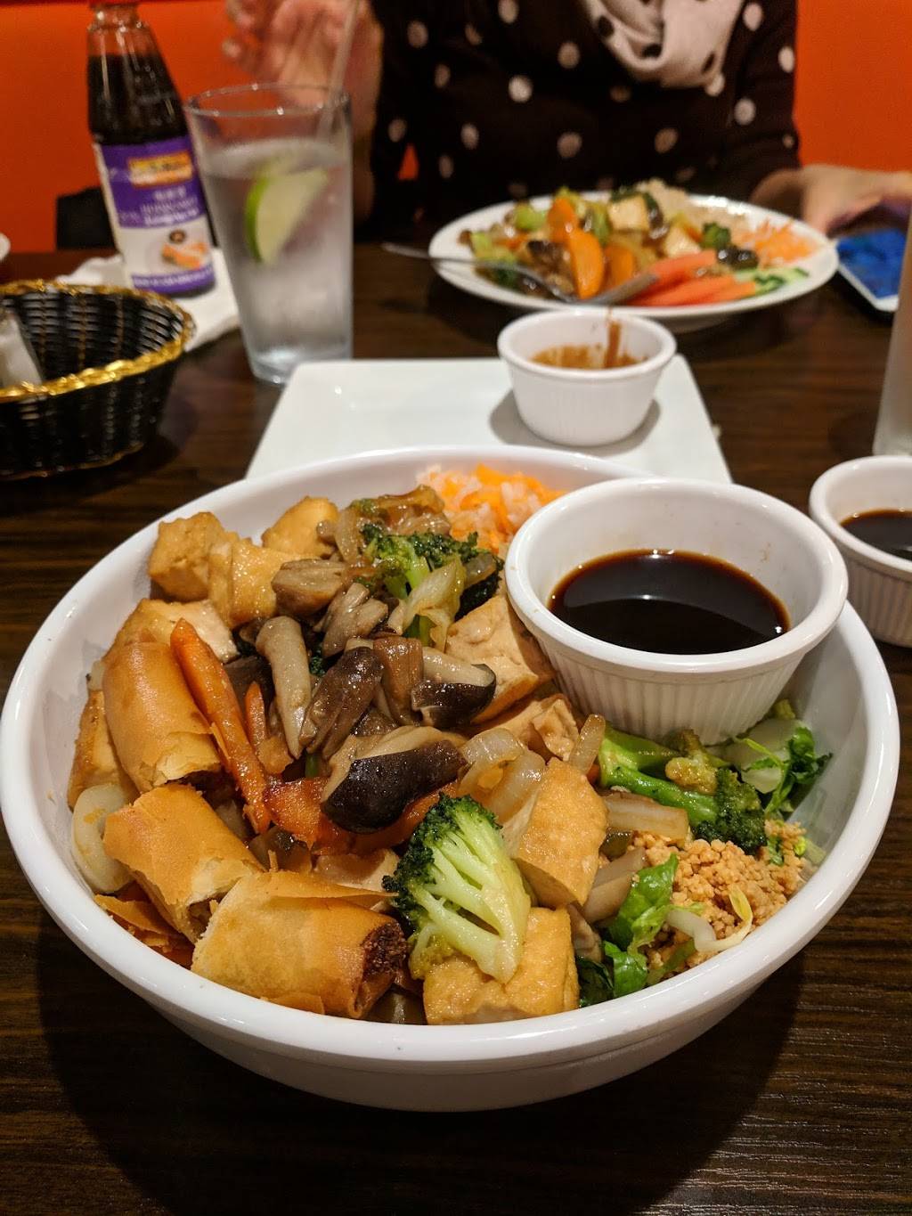 Indochine Restaurant | restaurant | 371 George St, New Brunswick, NJ 08901, USA | 7327452928 OR +1 732-745-2928