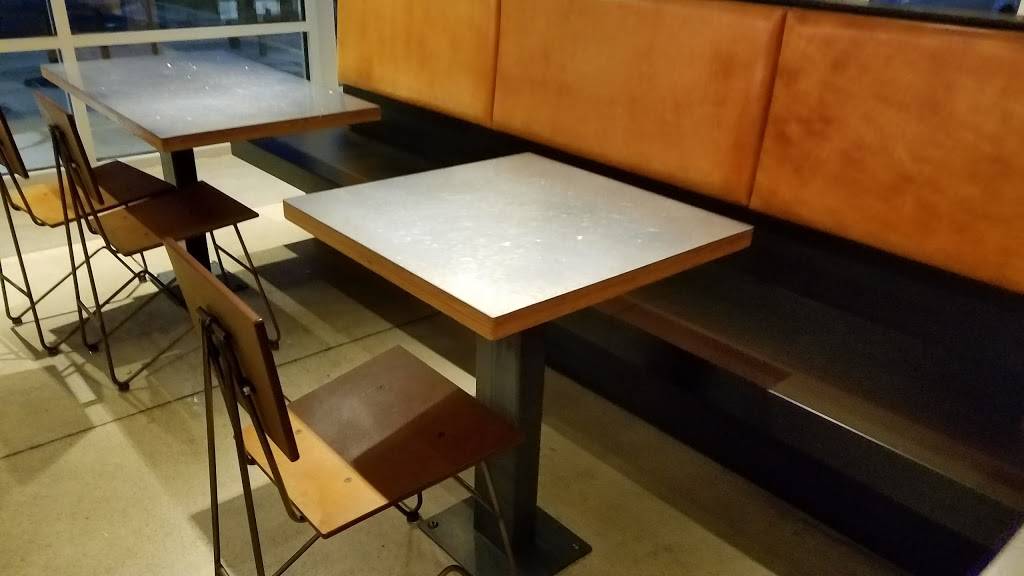 Chipotle Mexican Grill | restaurant | 133 Margie Dr Ste 500, Warner Robins, GA 31093, USA | 4789530518 OR +1 478-953-0518