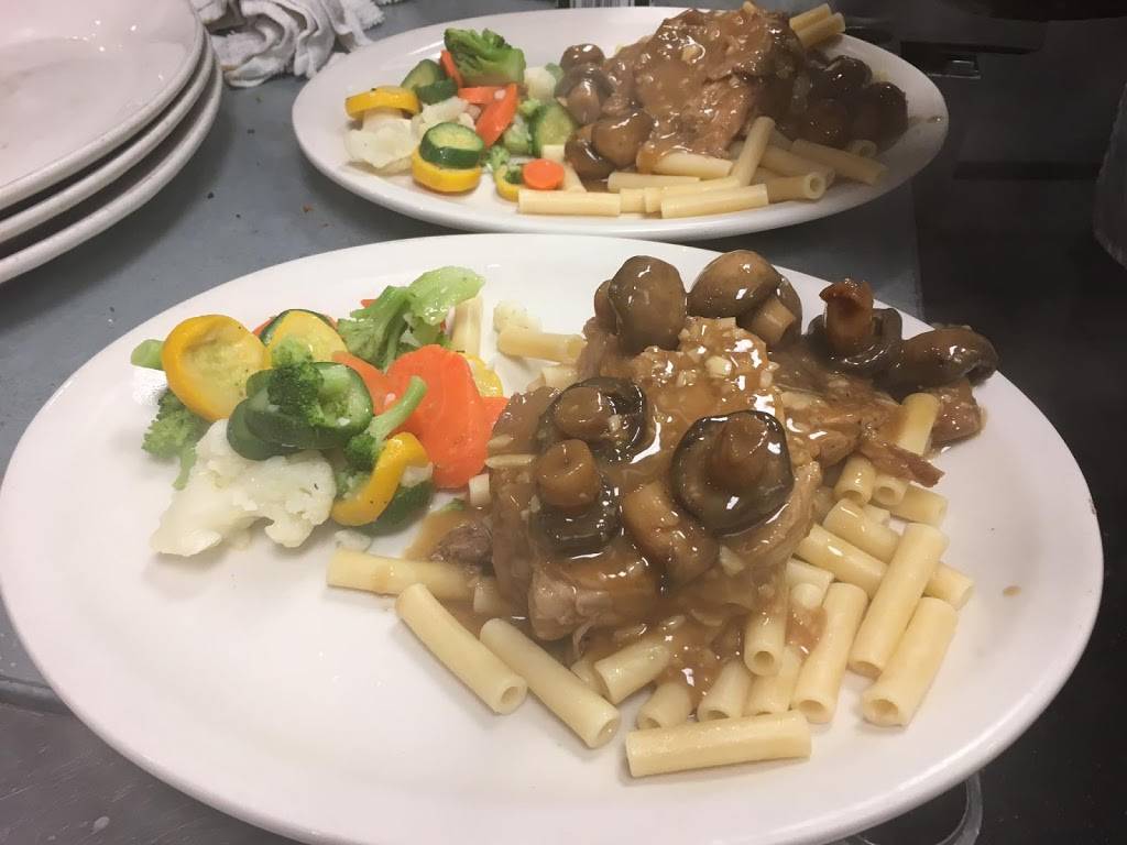 Robertos | restaurant | 2468 Burnsed Blvd, The Villages, FL 32163, USA | 3526261059 OR +1 352-626-1059