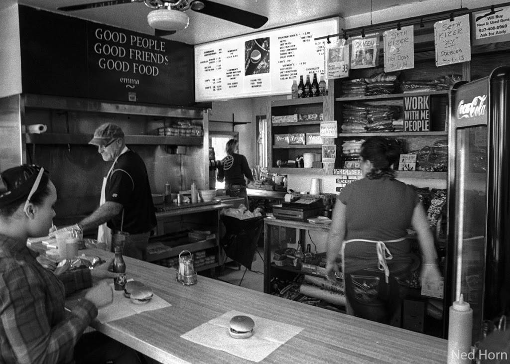 Crabills Hamburger Shop | meal takeaway | 727 Miami St, Urbana, OH 43078, USA | 9376535133 OR +1 937-653-5133